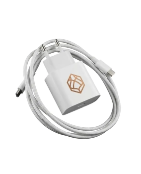 Зарядный блок и кабель Storm Weaver